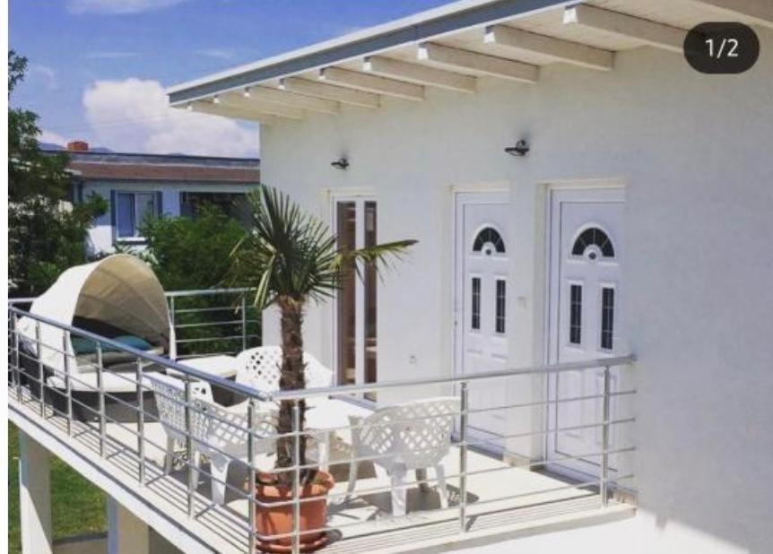 Apartments Vila Sara M Ulcinj Rum bild