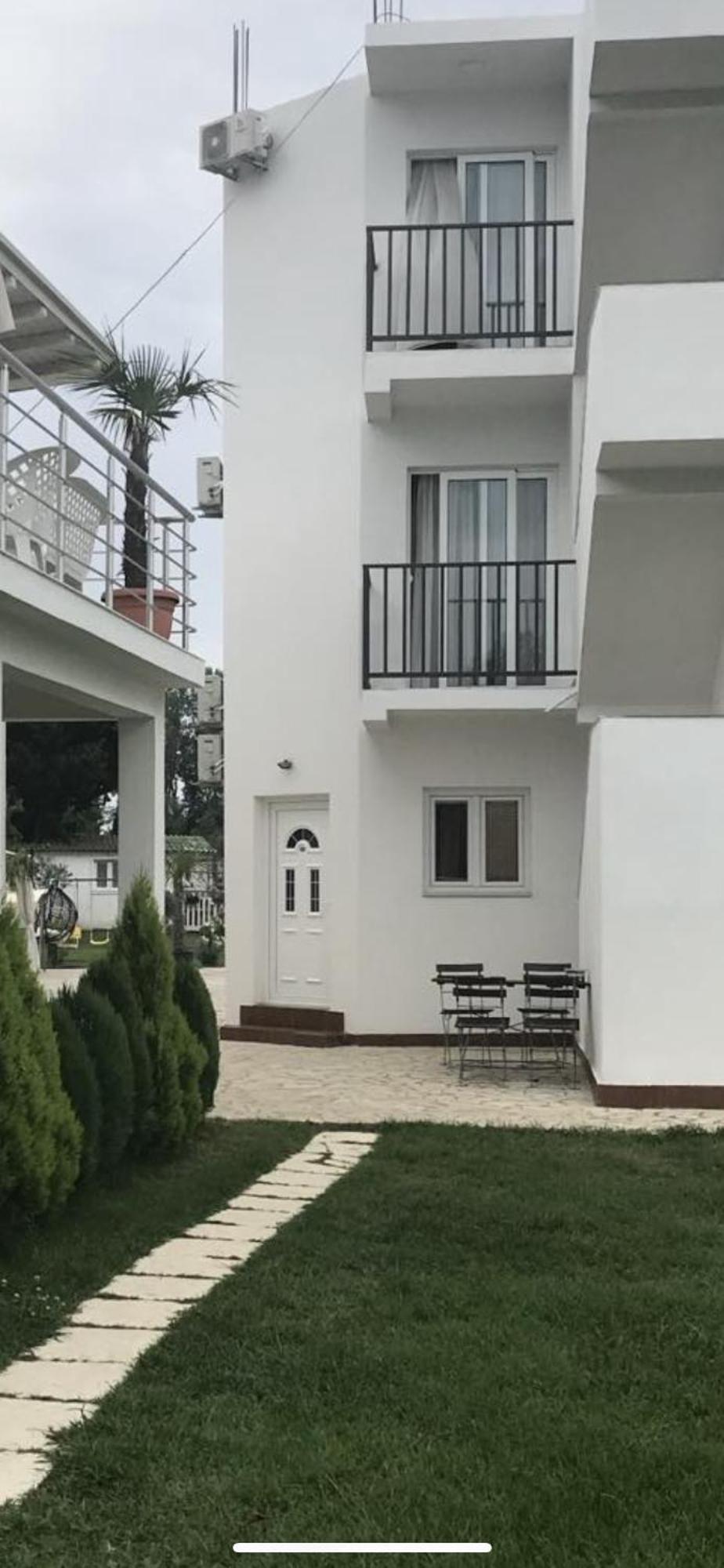 Apartments Vila Sara M Ulcinj Exteriör bild